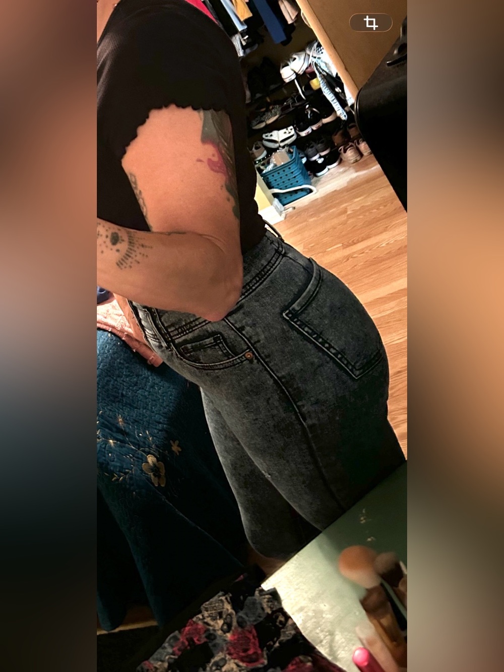 No Boundaries Skinny Jeans.